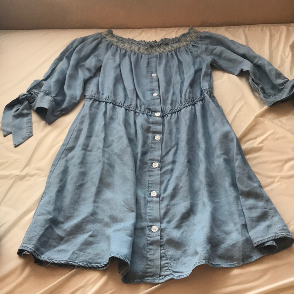 Blue dress